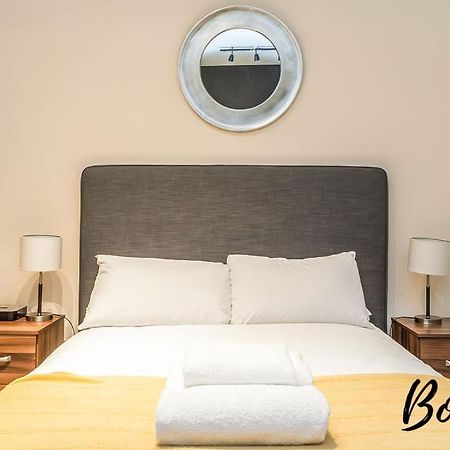 Spacious 2Br-1Ba - Grassmarket - Free Parking By Bonjour Residences 에든버러 외부 사진