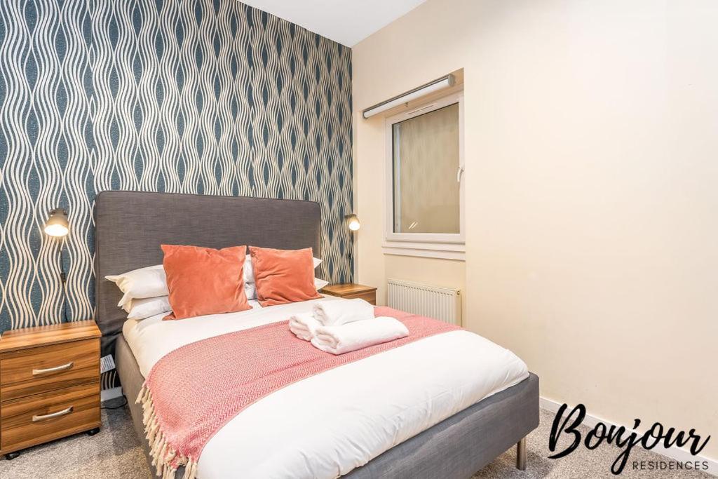 Spacious 2Br-1Ba - Grassmarket - Free Parking By Bonjour Residences 에든버러 외부 사진
