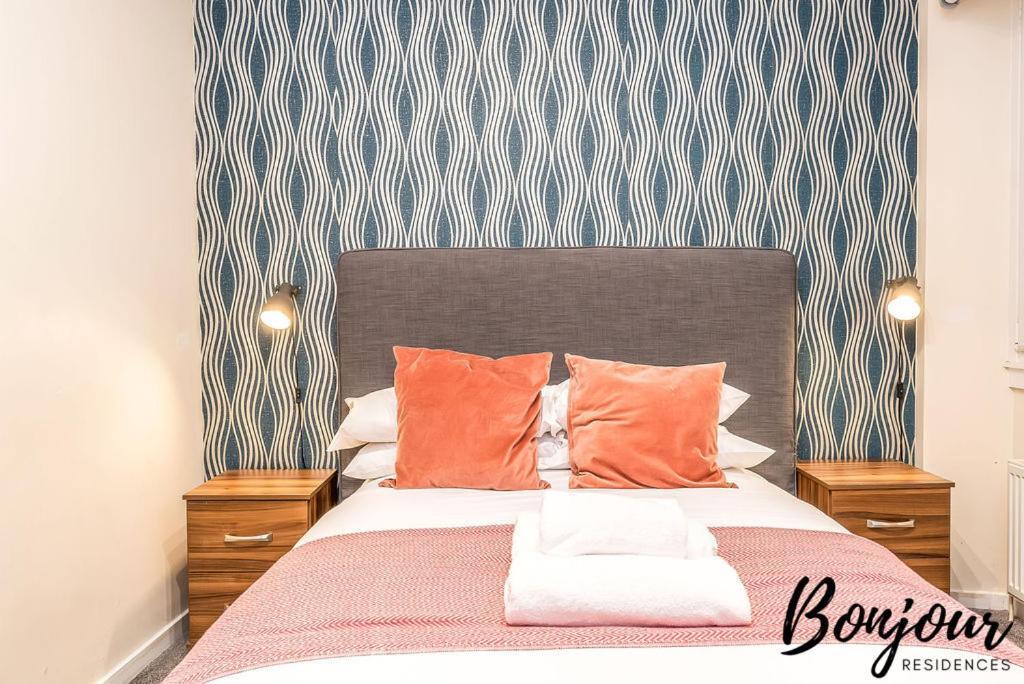 Spacious 2Br-1Ba - Grassmarket - Free Parking By Bonjour Residences 에든버러 외부 사진